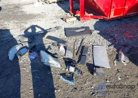 2015 Ford Escape Titanium z USA, uszkodzony, nr VIN 1FMCU9J91FUC02880